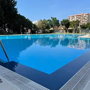 Apartamento Con Piscina A 500M De La Playa En Benalmadena Costa , Benalmadena Spain
